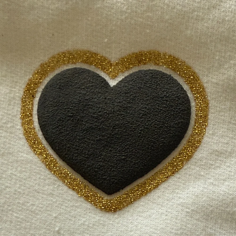 White 'Mama' Sweatshirt with Black and Gold Accents - Picture 2 of 4
